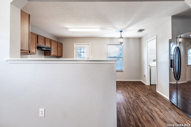7930 Saddle Run Property Photo 11