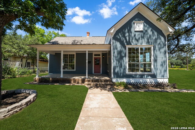 904 17th St Property Photo 1