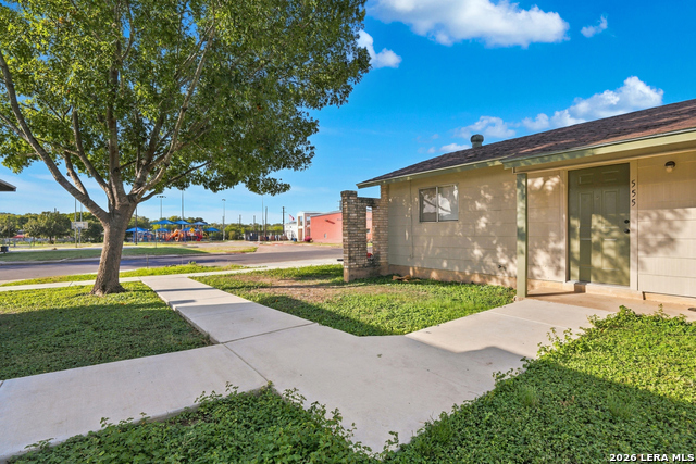 555 Rasa Dr Property Photo 2