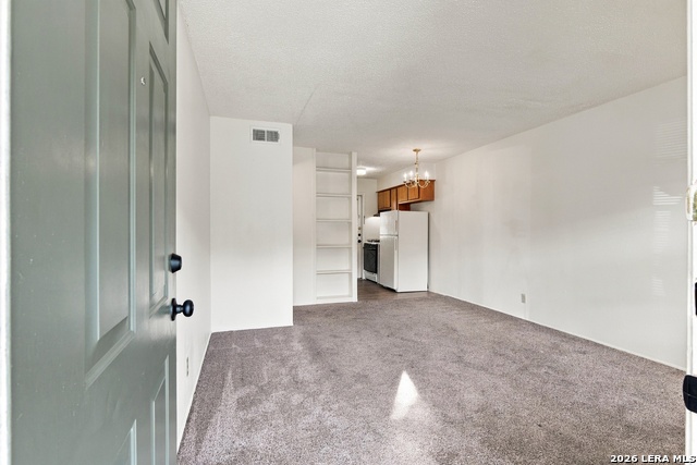 555 Rasa Dr Property Photo 3