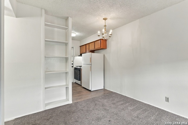 555 Rasa Dr Property Photo 6