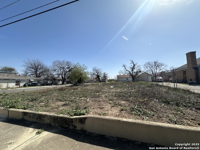 502 King Ave Property Photo 1