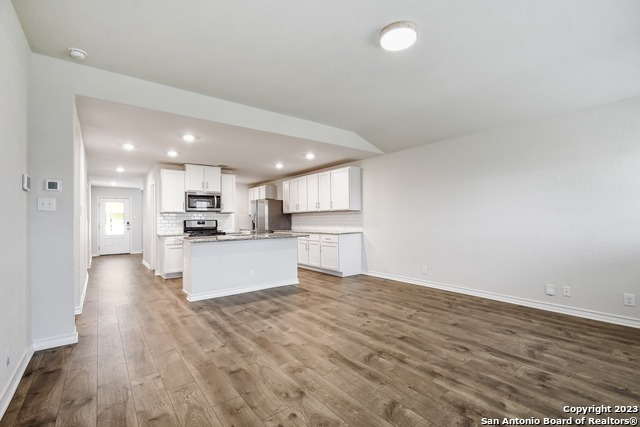 13302 Silky Rye Property Photo 7