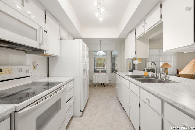 5247 Round Table Property Photo 8