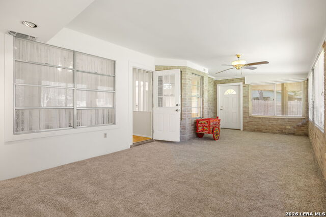 5247 Round Table Property Photo 16
