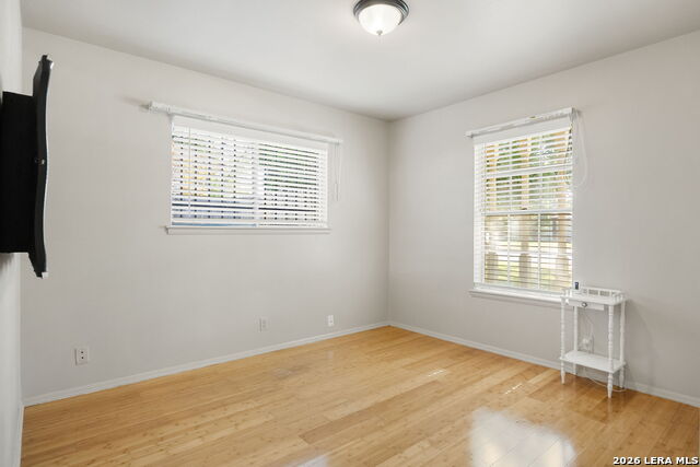 5247 Round Table Property Photo 18
