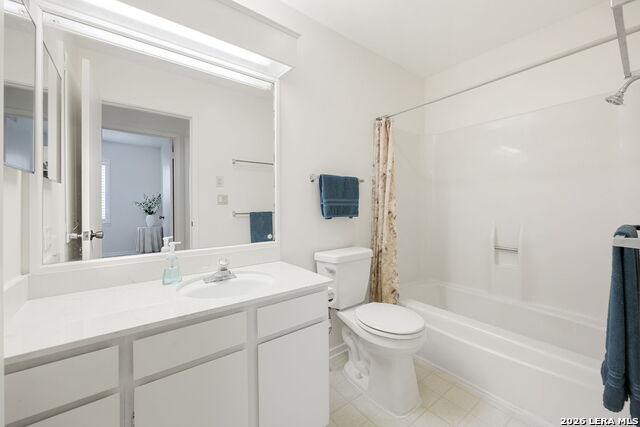 5247 Round Table Property Photo 20