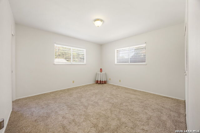 5247 Round Table Property Photo 23