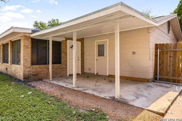 5247 Round Table Property Photo 25