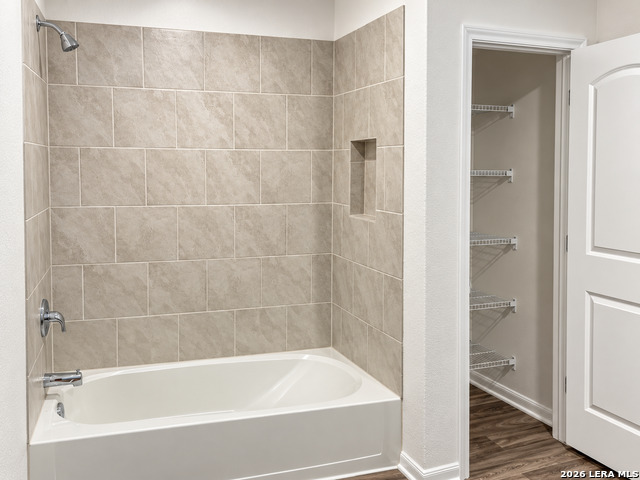10930 Chatham Ct Property Photo 12
