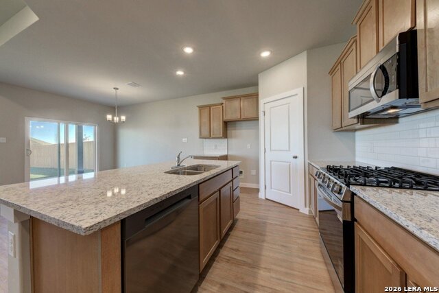 152 Liam Ct Property Photo 1