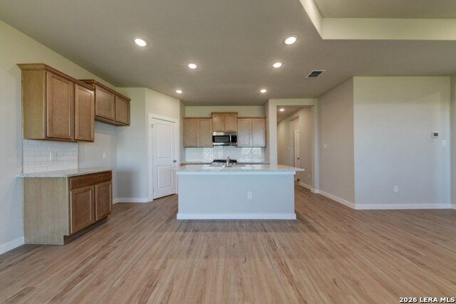 152 Liam Ct Property Photo 3