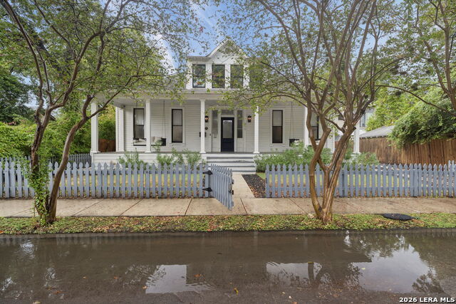311 Pereida St Property Photo 1