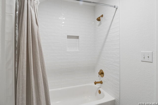 311 Pereida St Property Photo 45