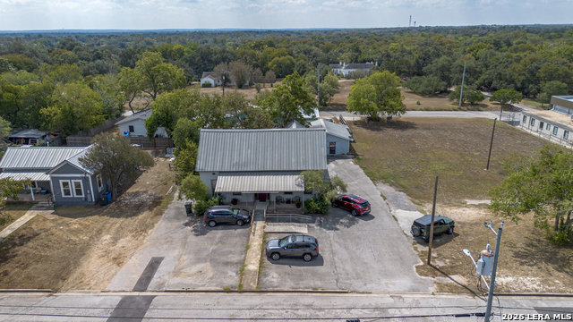 523 E Donegan Property Photo 19