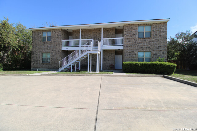 530 Dukeway Property Photo 1
