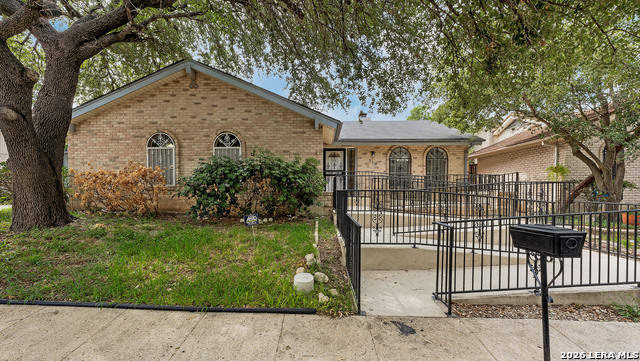 350 Fenwick Property Photo 2
