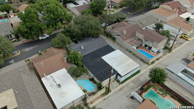 350 Fenwick Property Photo 32