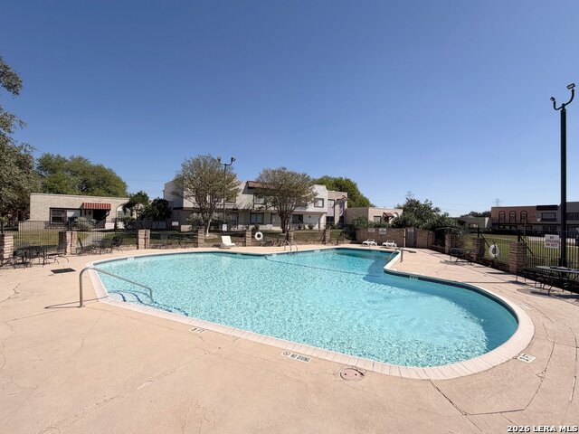 6830 Crown Rdg Property Photo 10