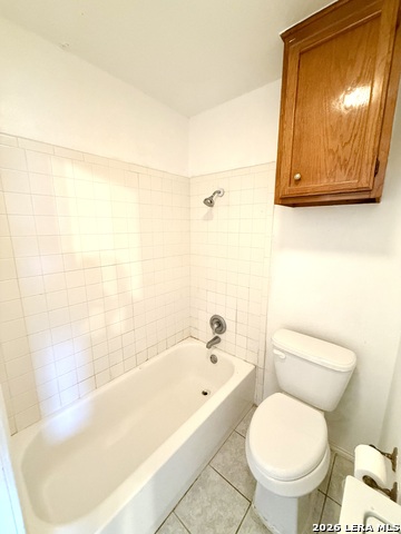 4803 Hamilton Wolfe Property Photo 9