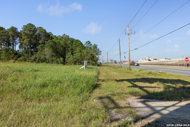 5980 E Ih-10 Property Photo 9