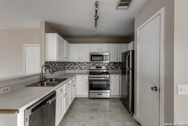 11812 Lima Property Photo 11