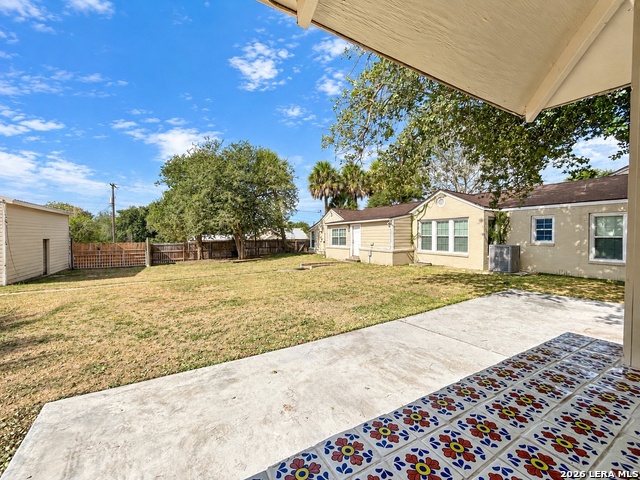 1100 E Bowie Property Photo 22