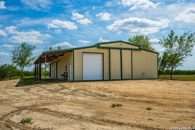 514 E Fm 140 Property Photo 18