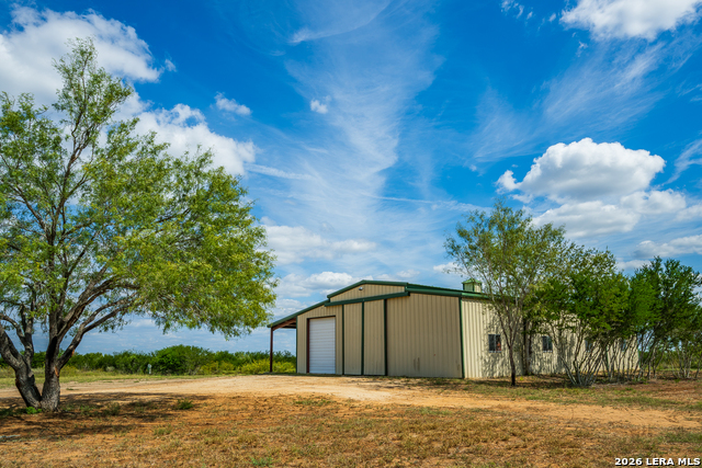 514 E Fm 140 Property Photo 21