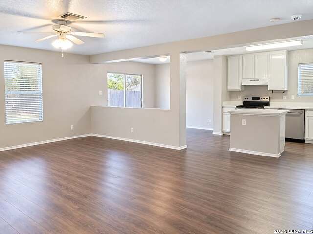 5542 Spring Day Property Photo 3