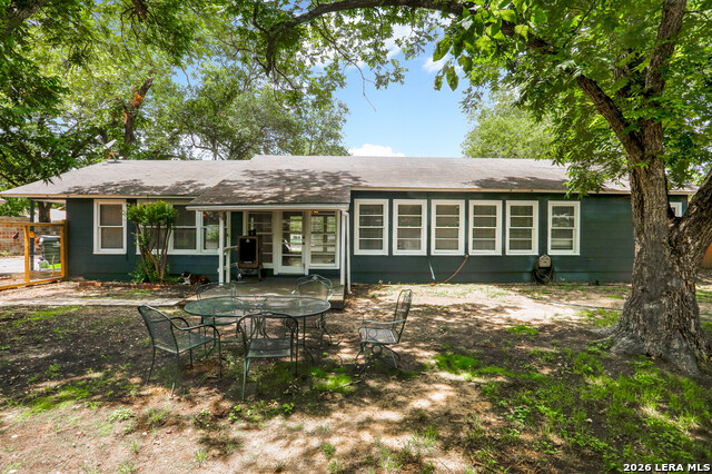621 E Hackberry Property Photo 26