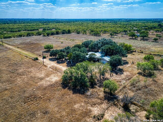 1555 Hoffman Road Property Photo 3