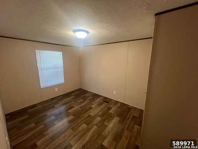105 E Newman St Property Photo 13