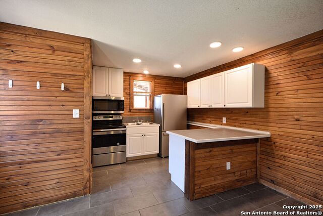 3174 Boon St Property Photo 6