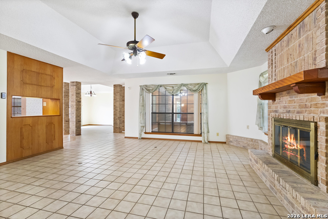 13723 Hunters Hawk St Property Photo 8