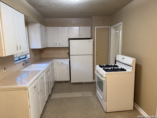 647 Sumner Dr Property Photo 6