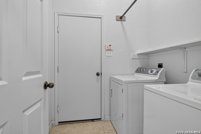 201 Comanche Trl Property Photo 24