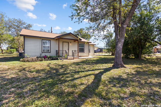 204 County Road 4612 Property Photo 1