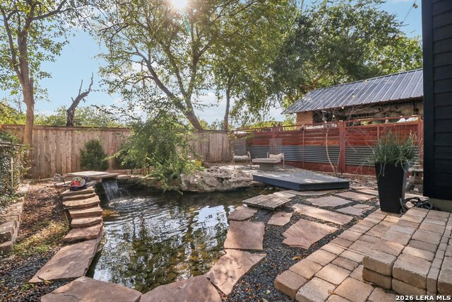 128 Clay Property Photo 29