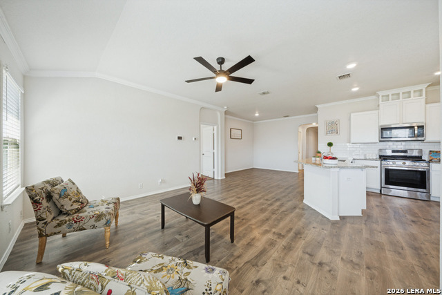 6602 Beech Trail Property Photo 3