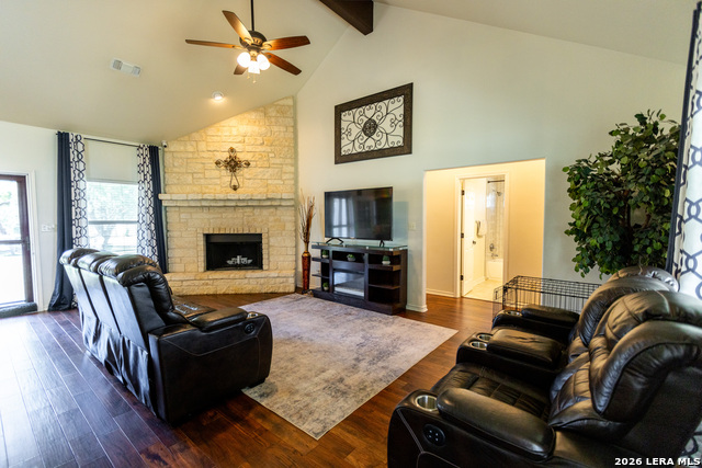 1216 Kings Ranch Rd Property Photo 6