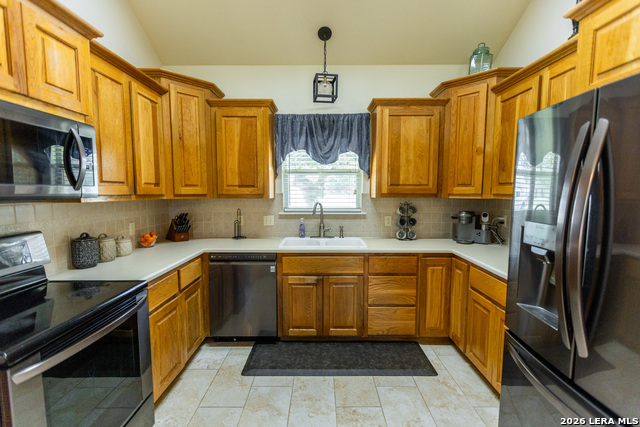 1216 Kings Ranch Rd Property Photo 14