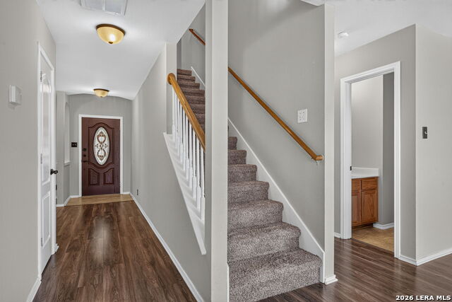 643 Granite Cliff Property Photo 5