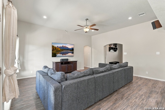 118 Peter Kleid Loop Property Photo 13