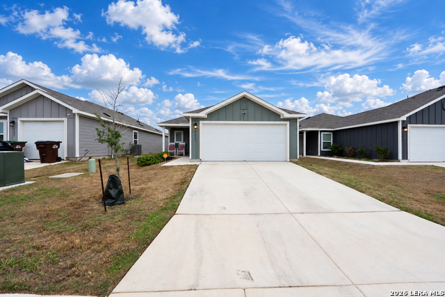 5611 Coopers Xing Property Photo