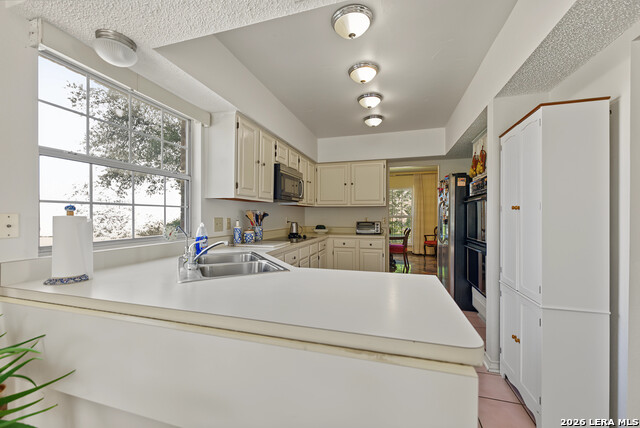954 Lightstone Dr Property Photo 3