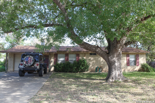 420 High Meadow Dr. Property Photo 1