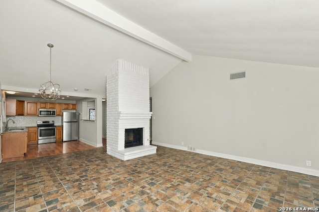 656 Fern Meadow Dr Property Photo 3