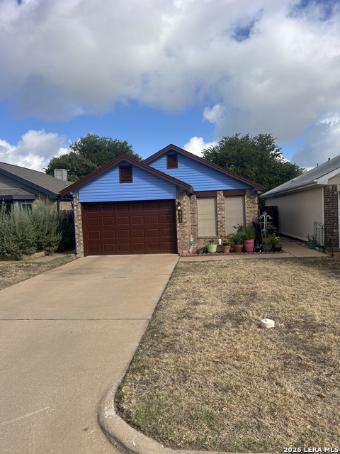 829 Mica Property Photo 1