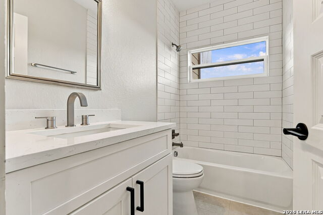 21006 Promontory Cir Property Photo 26